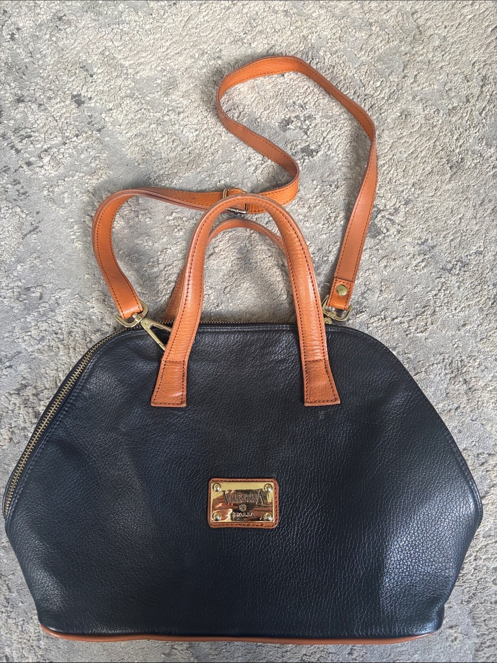VINTAGE
Valentina Black Satchel with Tan Trim